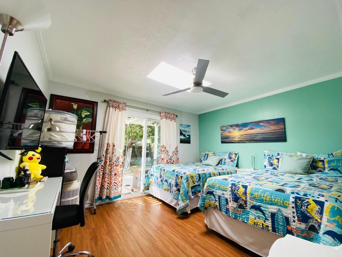 Costa Mesa Homestay - Private Rooms With 2 Shared Baths And Hosts Onsite ภายนอก รูปภาพ