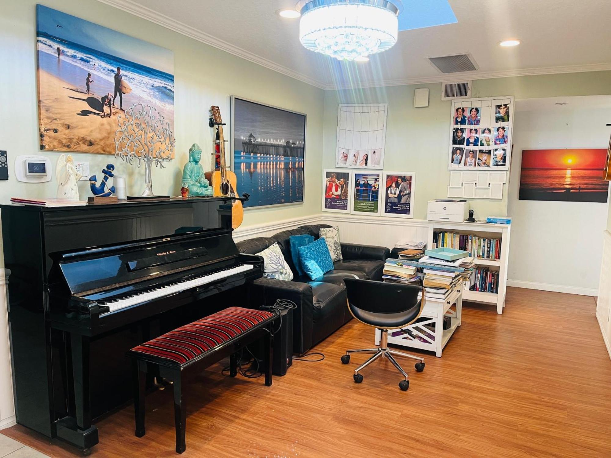 Costa Mesa Homestay - Private Rooms With 2 Shared Baths And Hosts Onsite ภายนอก รูปภาพ